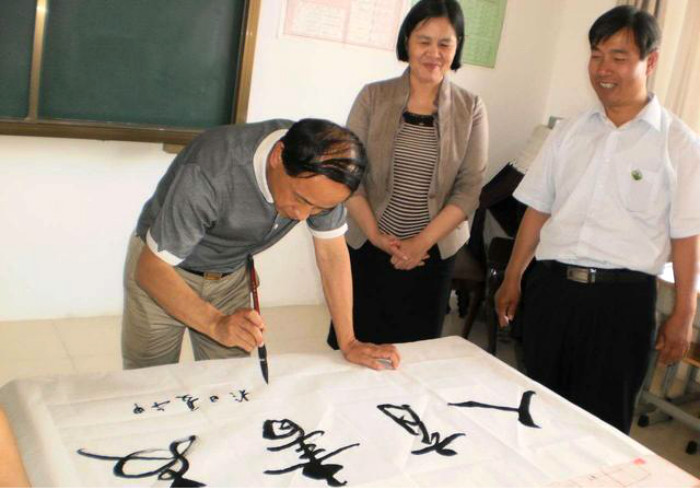 4ca2ca8b37b5e47a68a9d3b766a201b6.jpg 4ca2ca8b37b5e47a68a9d3b766a201b6.jpg